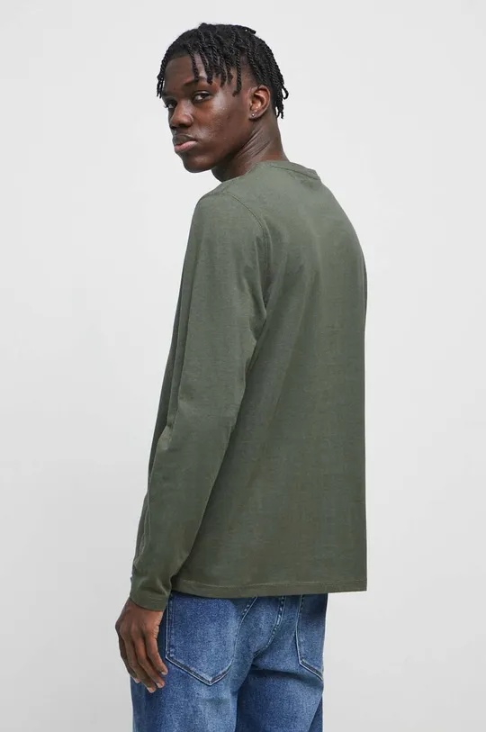 Bavlnené tričko s dlhým rukávom pánske zelená farba <p> 100 % Bavlna</p>
