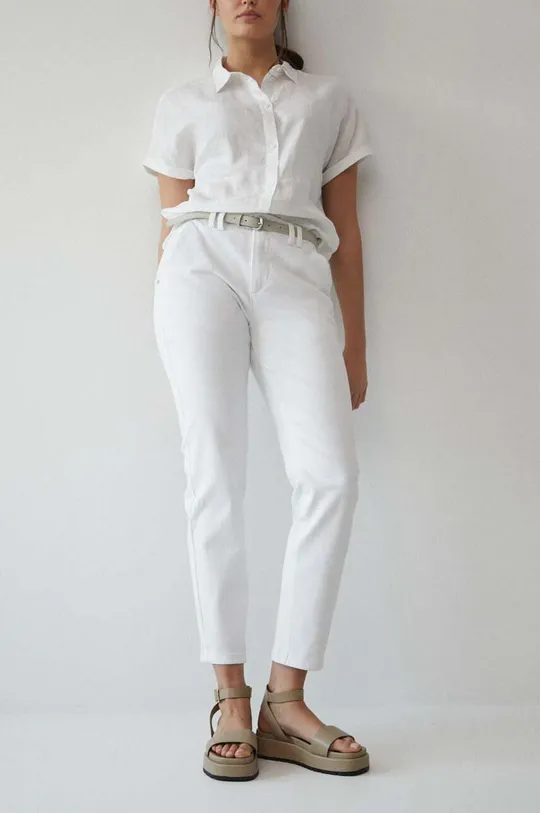 biały Jeansy damskie chino kolor biały Damski