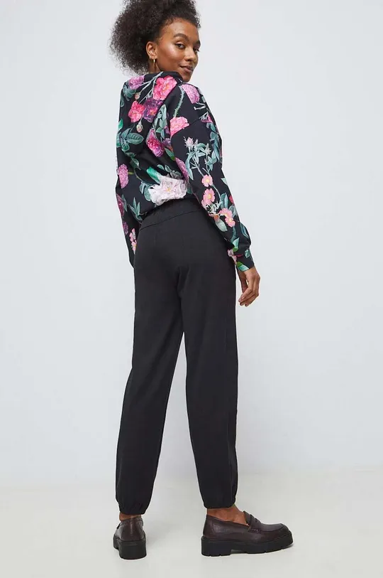 Spodnie dresowe damskie kolor czarny 94 % Bawełna, 6 % Elastan