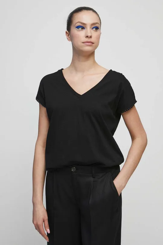 czarny T-shirt bawełniany damski z ozdobną aplikacją z koronki kolor czarny Damski