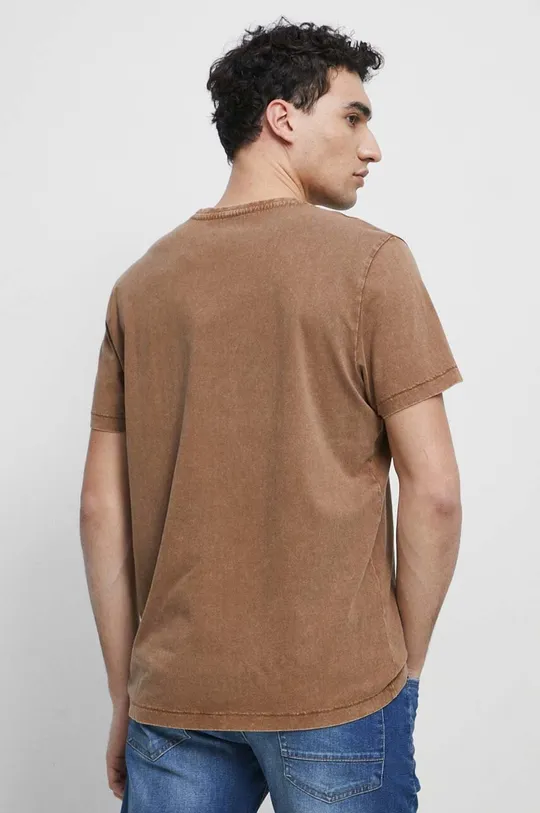 Bavlnené tričko pánske s potlačou hnedá farba <p> 100 % Bavlna</p>
