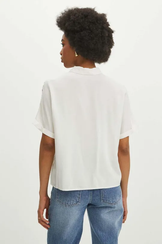 Koszula damska regular z wiskozy wzorzysta kolor beżowy 100 % Wiskoza