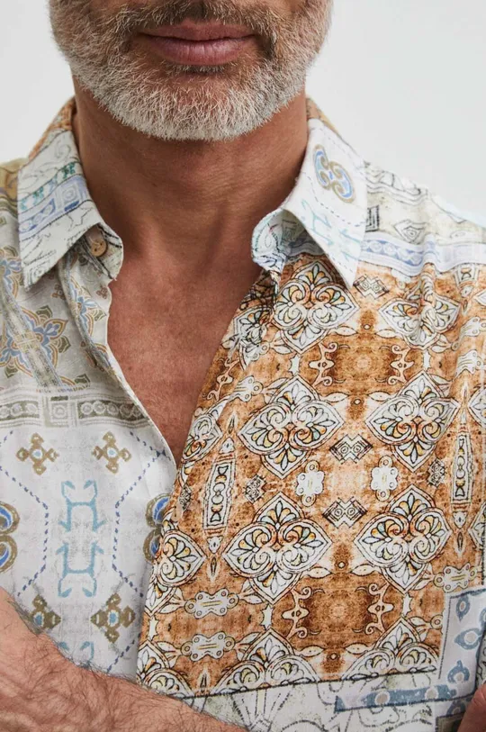 Košeľa pánska s klasickým golierom so vzorom viac farieb viacfarebná