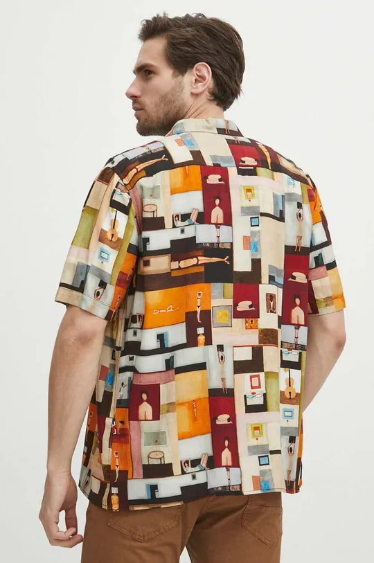 viacfarebná Košeľa pánska s klasickým goleriom z kolekcie Jerzy Nowosielski x Medicine viac farieb