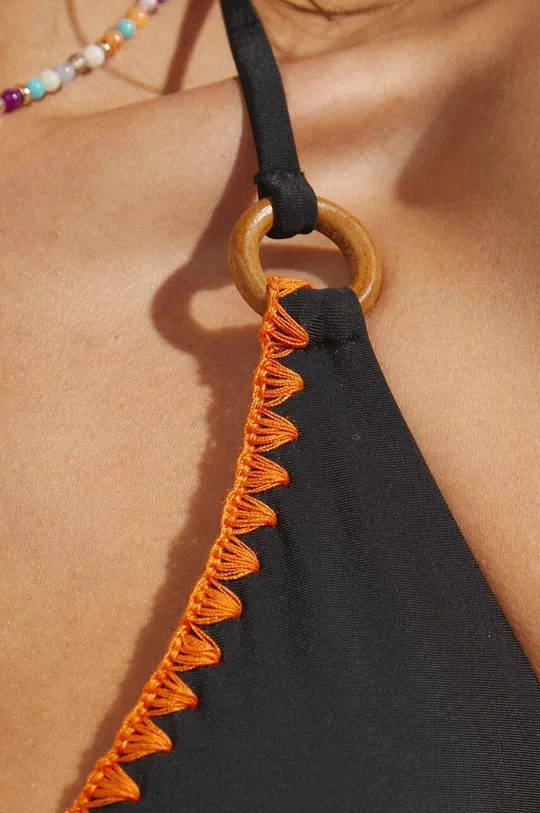 Dwuczęściowy strój kąpielowy damski z ozdobnymi przeszyciami kolor czarny