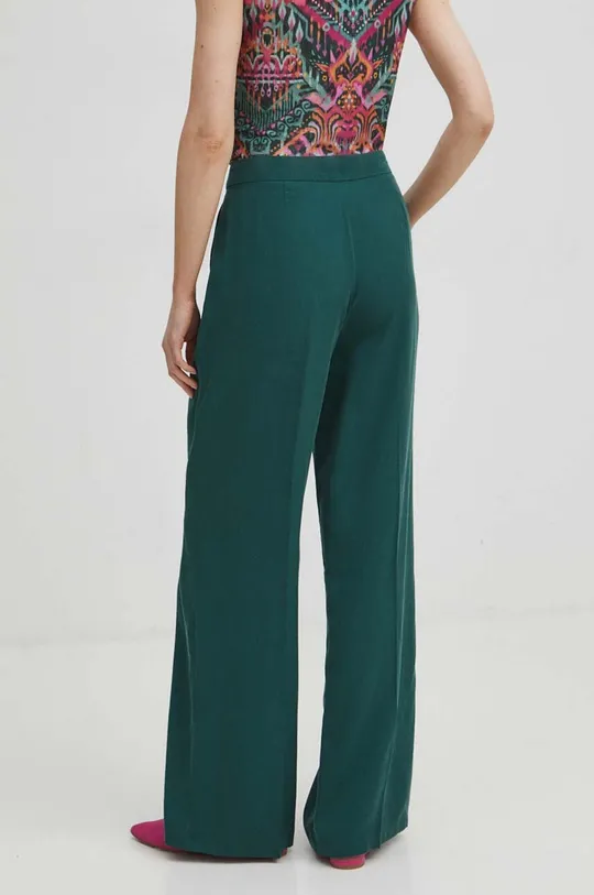 Nohavice dámske zelená farba Hlavný materiál: 100 % Lyocell Podšívka vrecka: 100 % Polyester