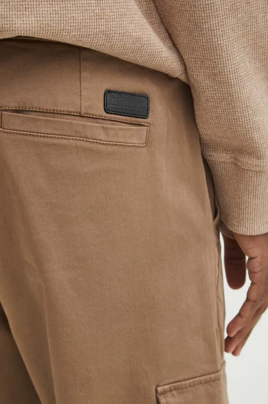 brązowy Spodnie męskie z kieszeniami cargo kolor brązowy