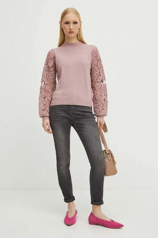 Sweter damski z fakturą kolor różowy różowy