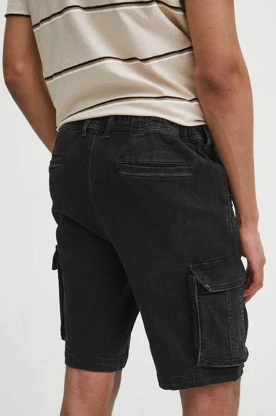 Rifľové krátke nohavice pánske čierna farba Hlavný materiál: 99 % Bavlna, 1 % Elastan Podšívka: 100 % Bavlna