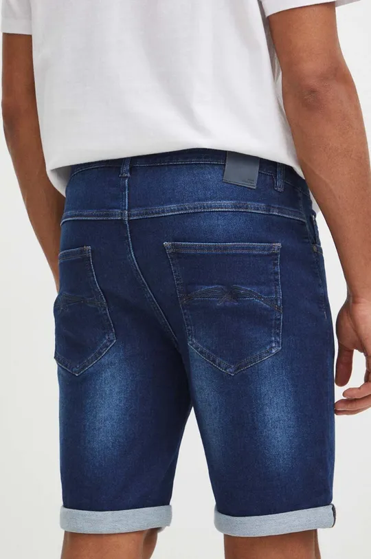 Jeans kratke hlače Medicine Glavni material: 77 % Bombaž, 22 % Poliester, 1 % Elastan Podloga: 100 % Bombaž