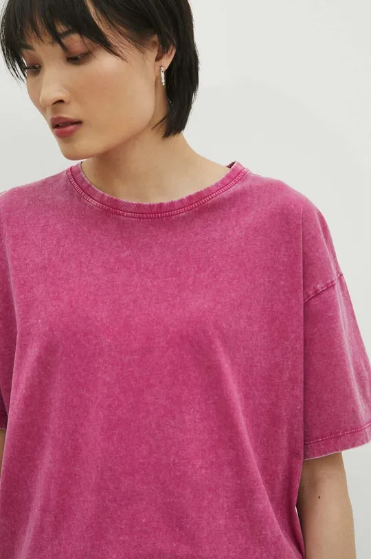 T-shirt bawełniany damski z efektem sprania kolor różowy