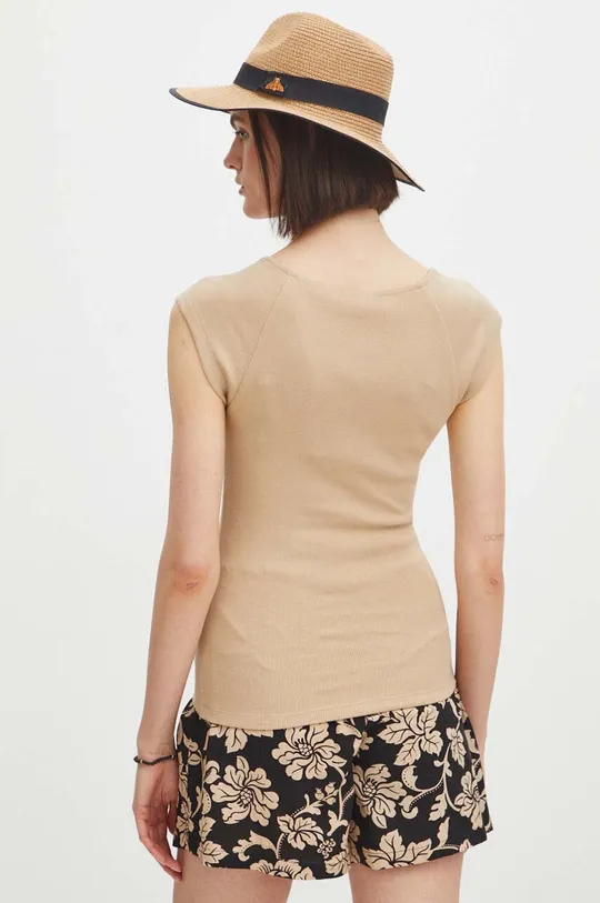 T-shirt bawełniany damski z domieszką elastanu prążkowany kolor beżowy 95 % Bawełna, 5 % Elastan
