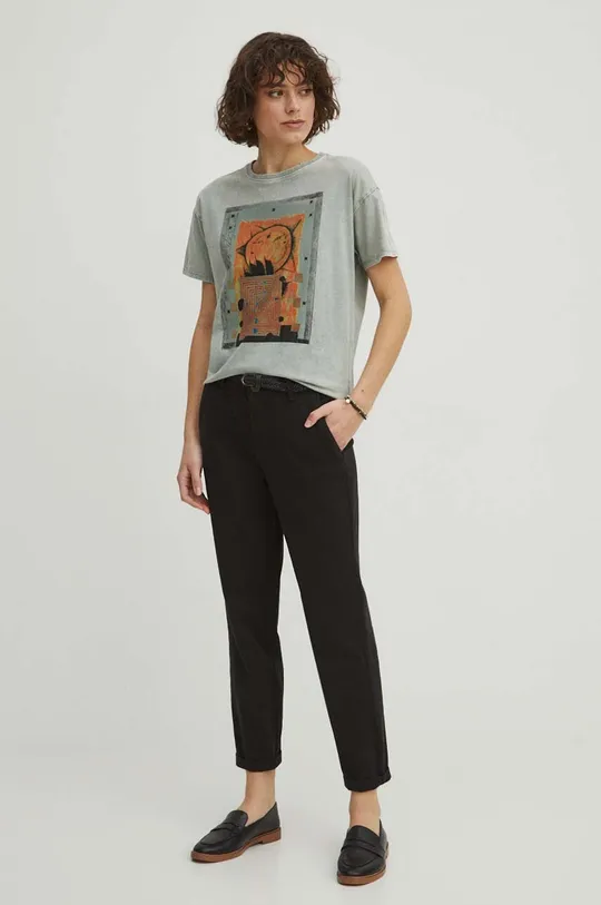 Bavlněné tričko dámské z kolekce Graphics Series tyrkysová barva <p>100 % Bavlna</p>
