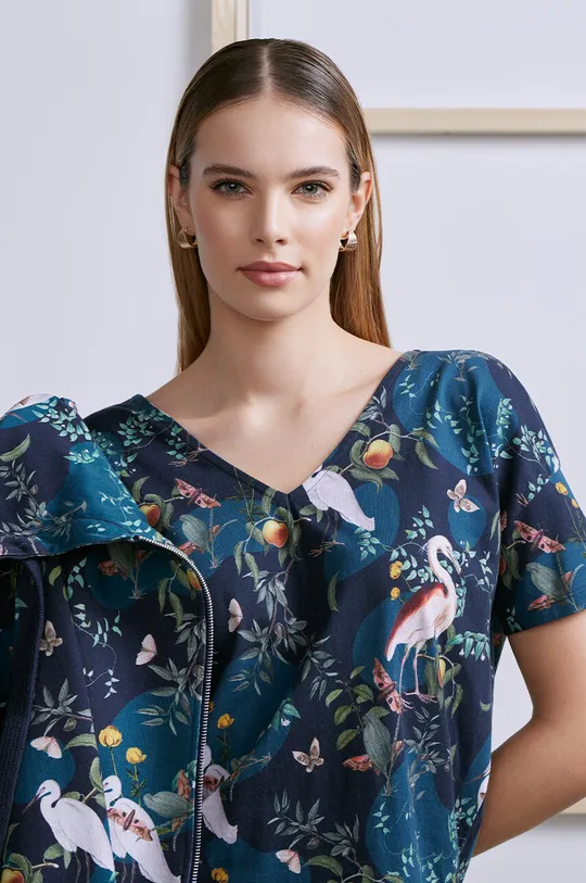 tmavomodrá Bavlnené tričko dámske z kolekcie Graphics Series tmavomodrá farba Dámsky