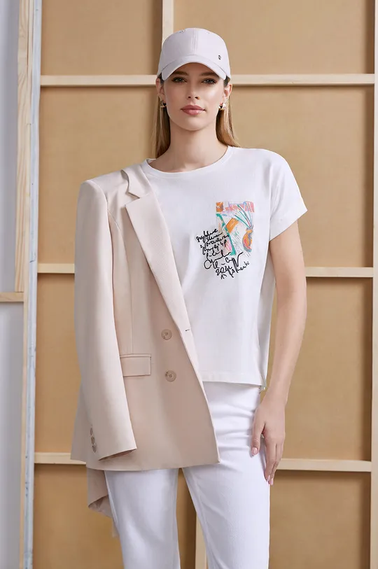 beżowy T-shirt bawełniany damski by Monika Kubiaczyk-Cygan, Grafika Polska kolor beżowy Damski