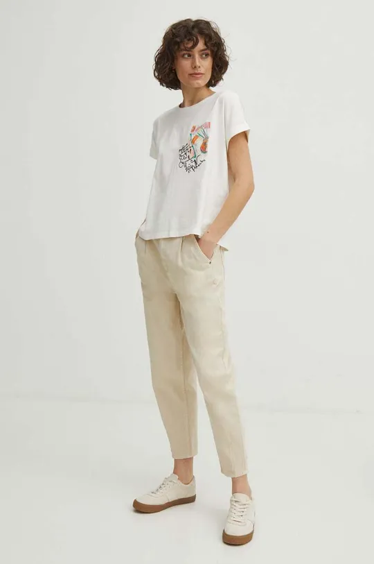 Bavlněné tričko dámské z kolekce Graphics Series béžová barva <p>100 % Bavlna</p>
