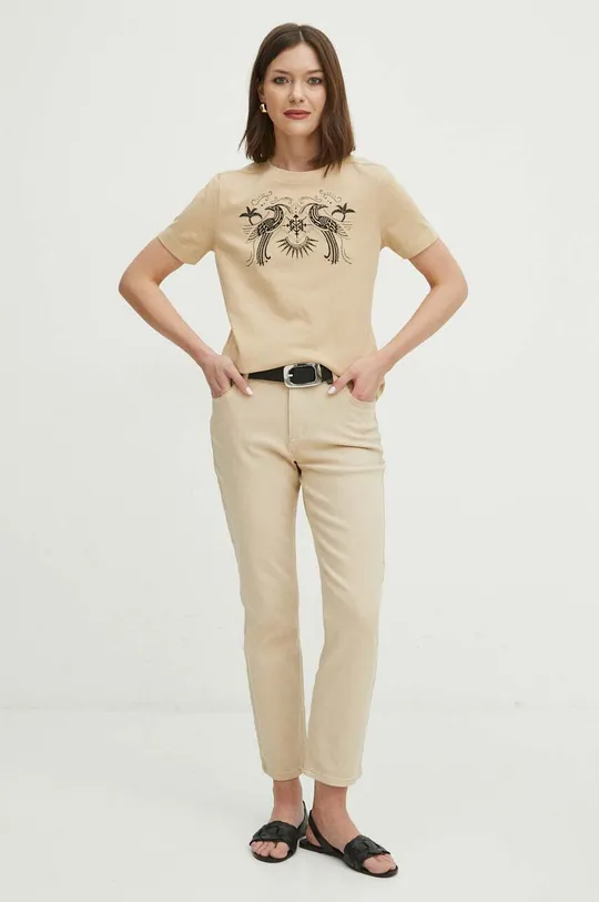 T-shirt bawełniany damski z ozdobną aplikacją kolor beżowy beżowy