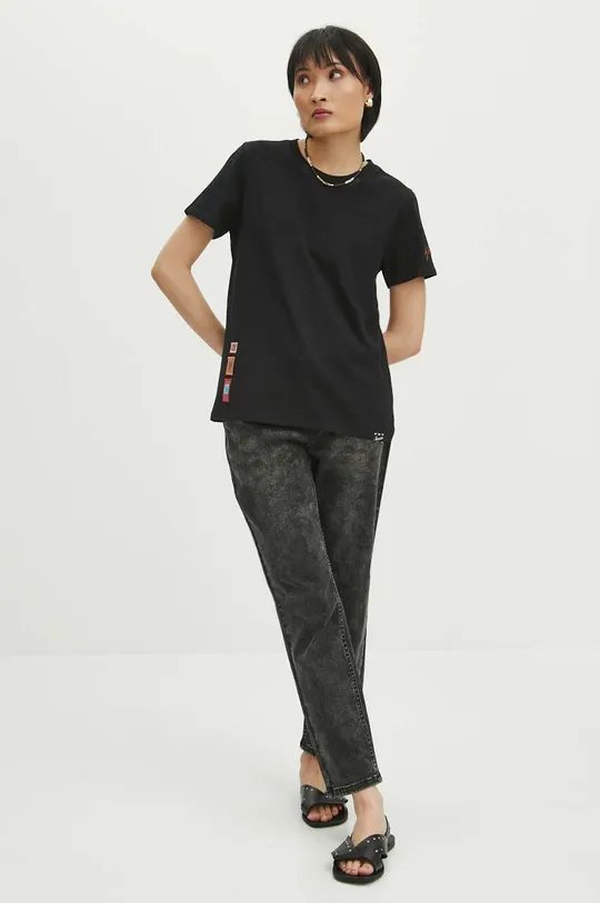 T-shirt bawełniany damski z domieszką elastanu z kolekcji Jerzy Nowosielski x Medicine kolor czarny 95 % Bawełna, 5 % Elastan