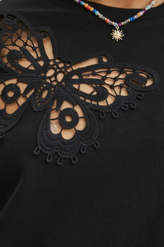 T-shirt bawełniany damski z domieszką elastanu z aplikacją kolor czarny Damski