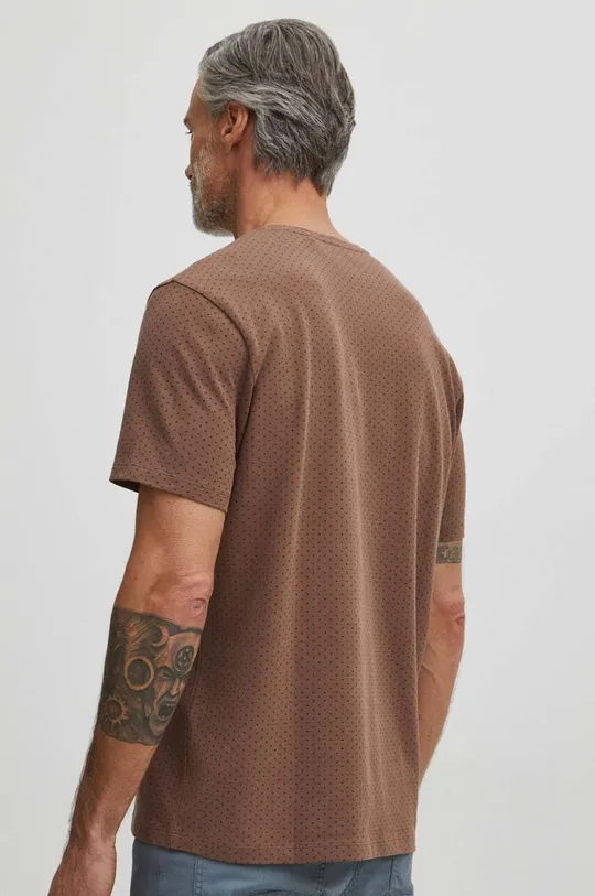 T-shirt bawełniany męski z dzianiny strukturalnej kolor brązowy 98 % Bawełna, 2 % Elastan