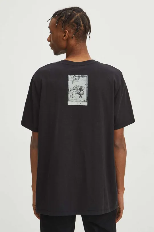 czarny T-shirt bawełniany męski z domieszką elastanu z kolekcji Zodiak - Lew kolor czarny