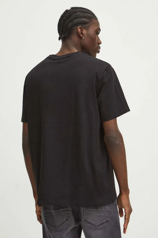 T-shirt bawełniany męski z domieszką elastanu by Magda Danaj - Porysunki kolor czarny 95 % Bawełna, 5 % Elastan