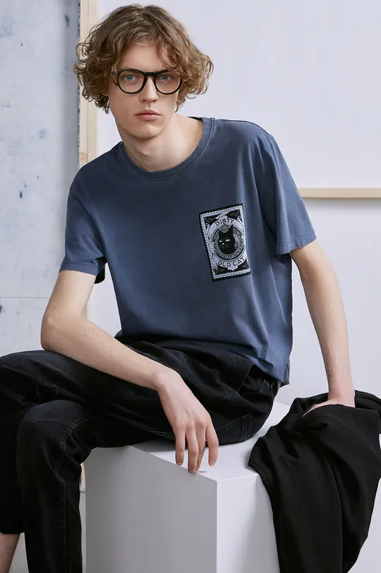 námořnická modř Bavlněné tričko pánské z kolekce Graphics Series tmavomodrá barva Pánský