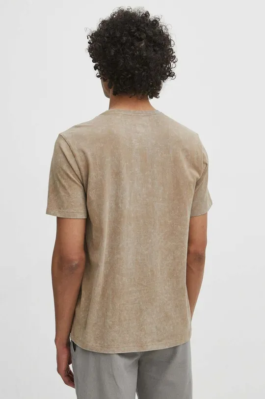 Bavlnené tričko pánske s potlačou béžová farba <p>100 % Bavlna</p>