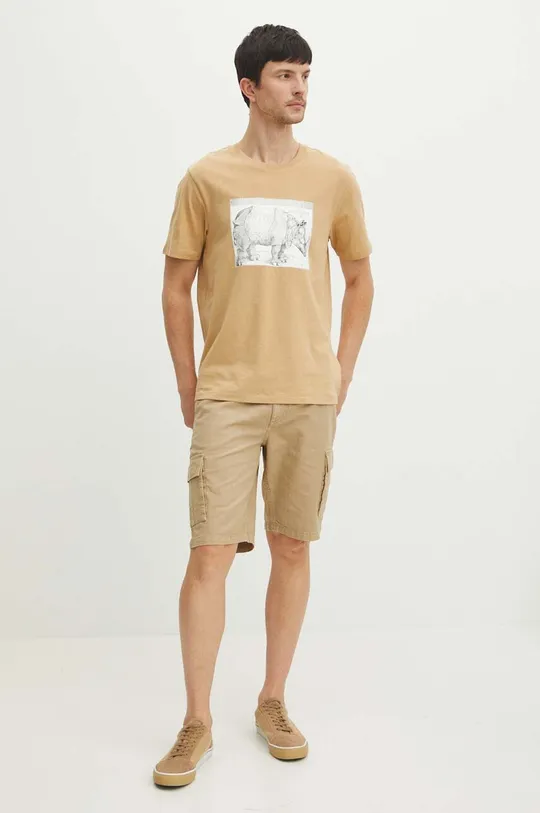 T-shirt bawełniany męski z domieszką elastanu z nadrukiem kolor beżowy beżowy