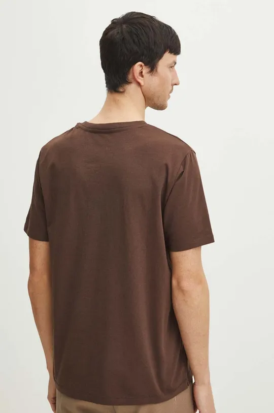 Bavlnené tričko pánsky hnedá farba 95 % Bavlna, 5 % Elastan