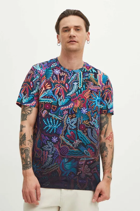 Bavlněné tričko pánské z příměsi elastanu se vzorem vícebarevná
