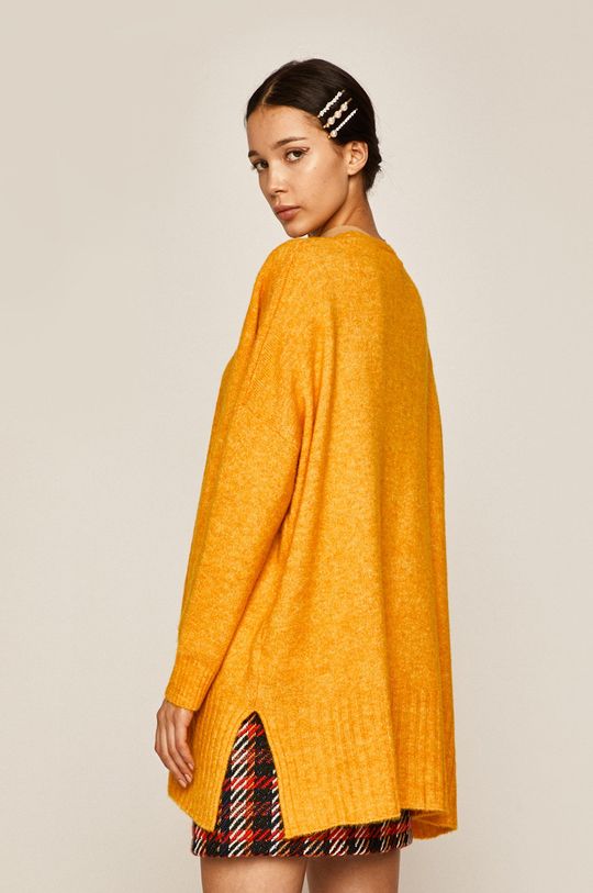 Sweter damski z rozcięciami żółty  24 % Akryl, 2 % Elastan, 74 % Poliester