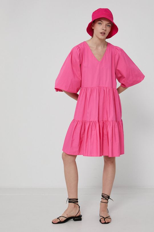 Sukienka damska z bawełny z recyklingu różowa <p>100 % Bawełna z recyklingu</p>