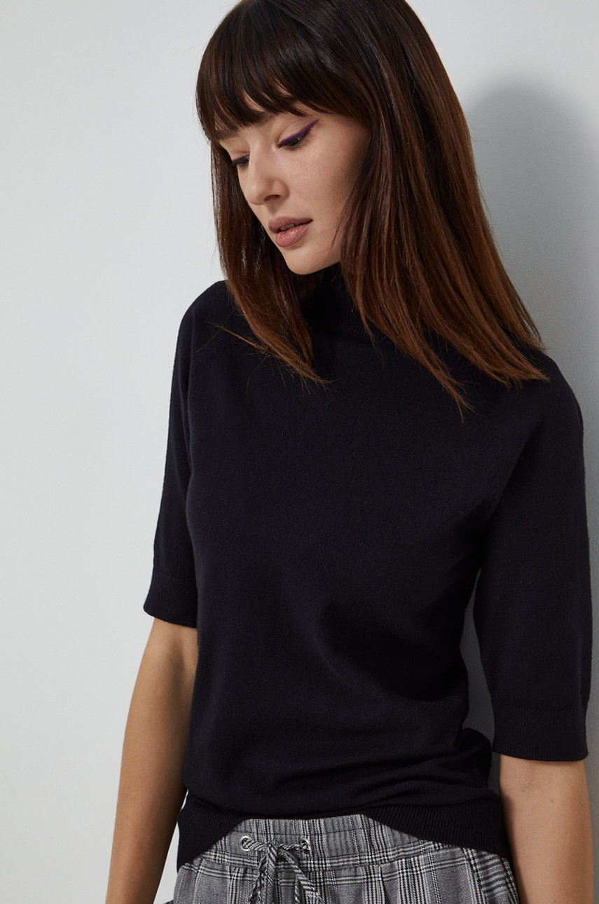Sweter damski z krótkim rękawem czarny | zamów na wearmedicine.com