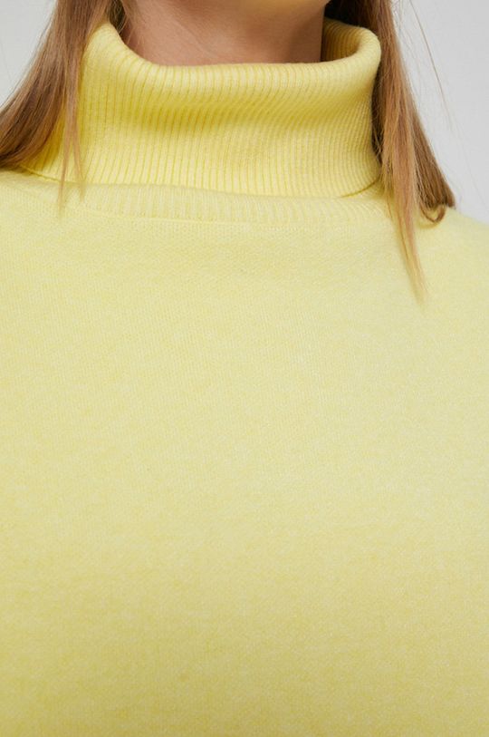 Sweter z golfem damski żółty Damski