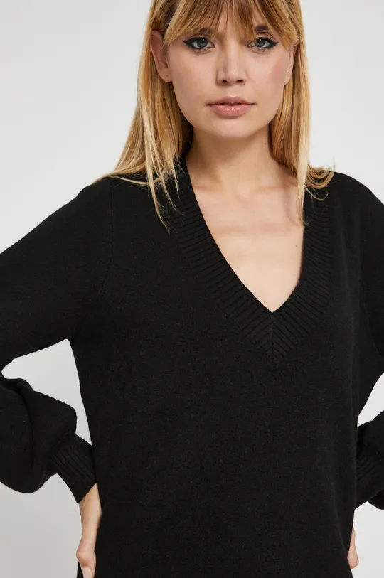czarny Sweter damski Essential czarny