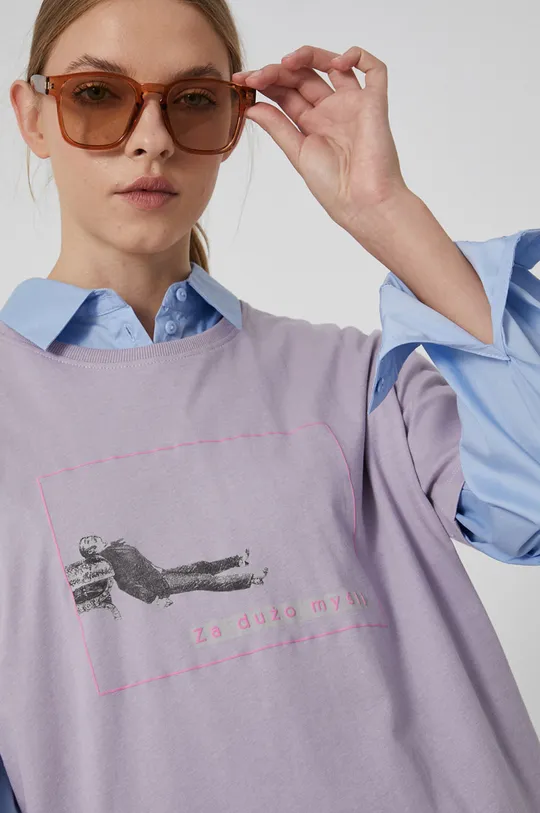 T-shirt bawełniany damski fioletowy z kolekcji Możliwości - Fundacja Wisławy Szymborskiej Damski