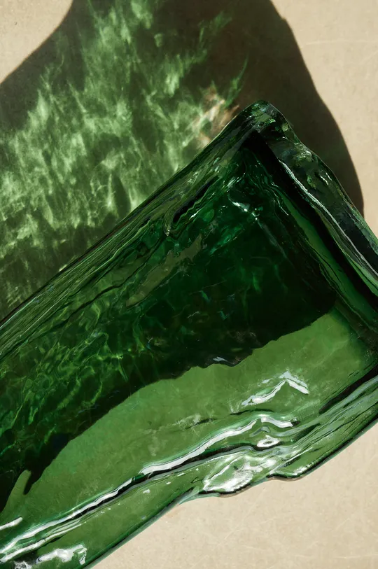 Dekoratívna váza zo skla zelená farba zelená