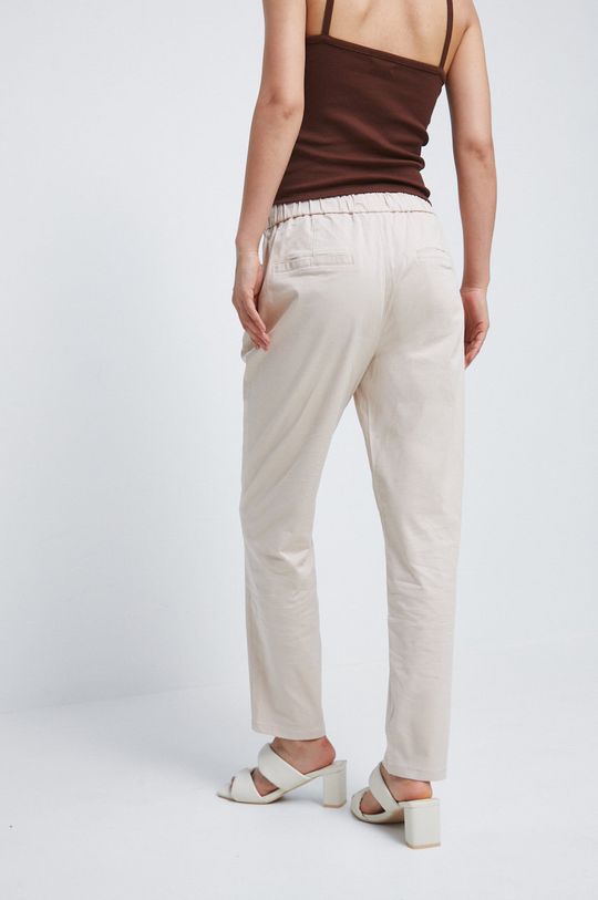 Spodnie damskie proste high waist beżowe 95 % Bawełna, 5 % Elastan