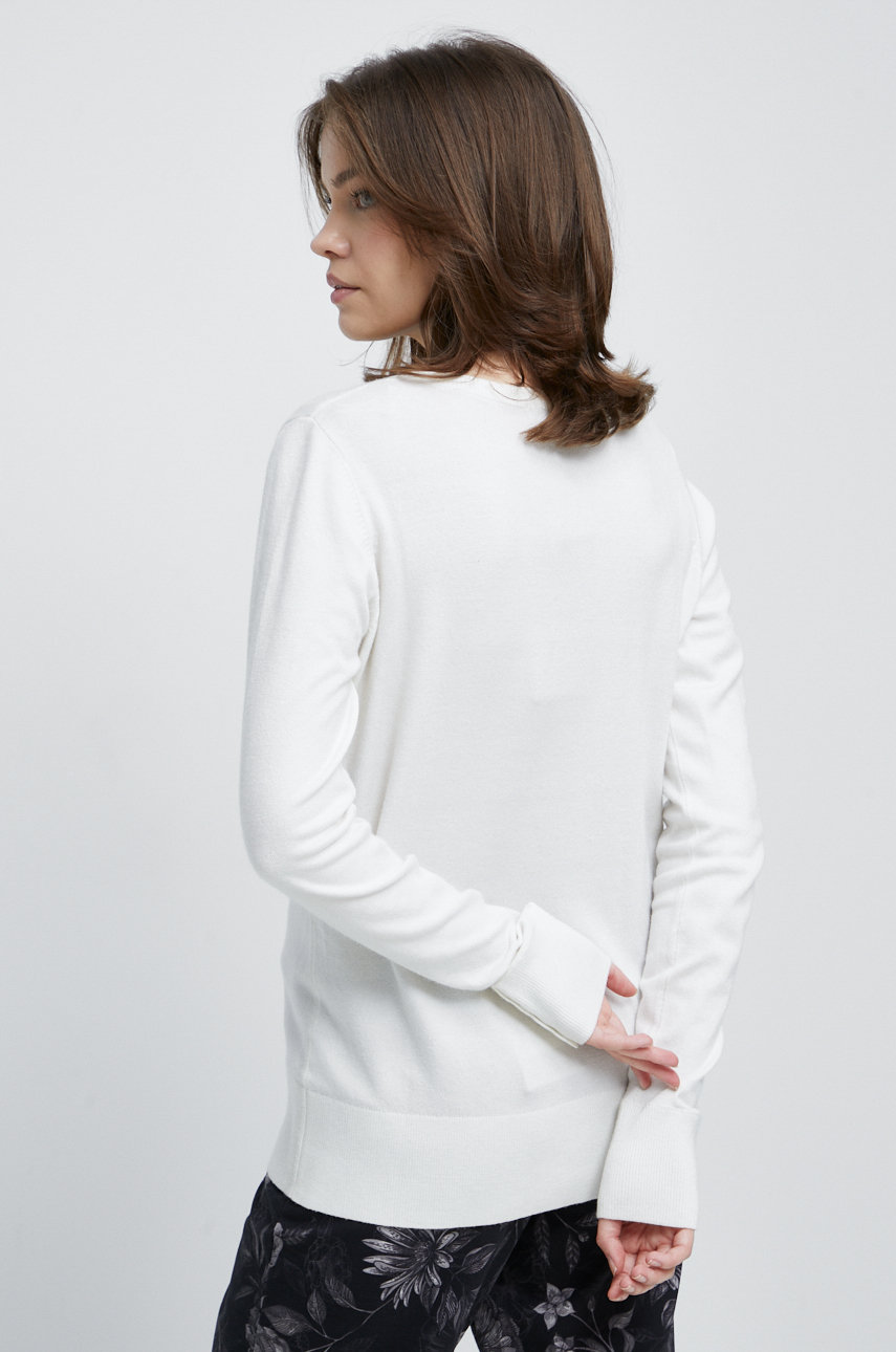 Medicine sweter 83 % Wiskoza, 15 % Poliamid, 2 % Elastan