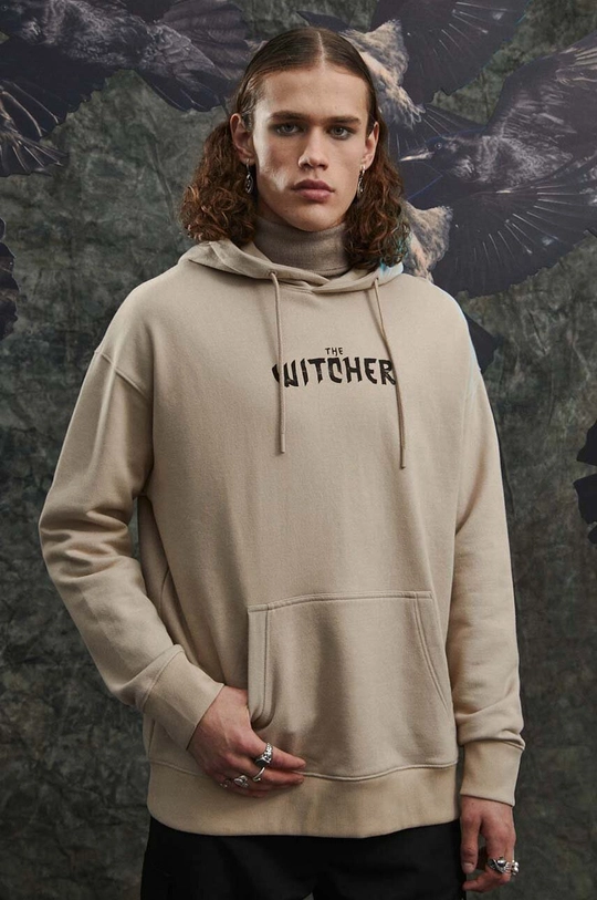 Bluza męska z kolekcji The Witcher x Medicine kolor beżowy Materiał główny: 70 % Bawełna, 30 % Poliester Materiał dodatkowy: 98 % Bawełna, 2 % Elastan 