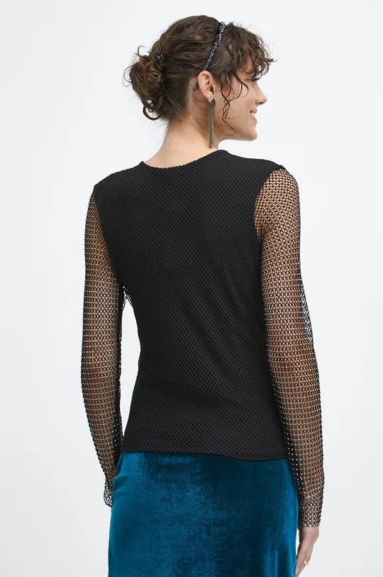 Tričko s dlhým rukávom dámsky čierna farba Hlavný materiál: 97 % Polyester, 3 % Elastan Podšívka: 95 % Viskóza, 5 % Elastan