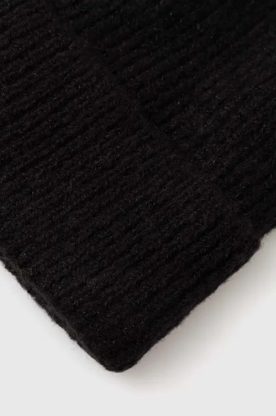 Czapka damska beanie prążkowana z włóknem metalicznym kolor czarny czarny