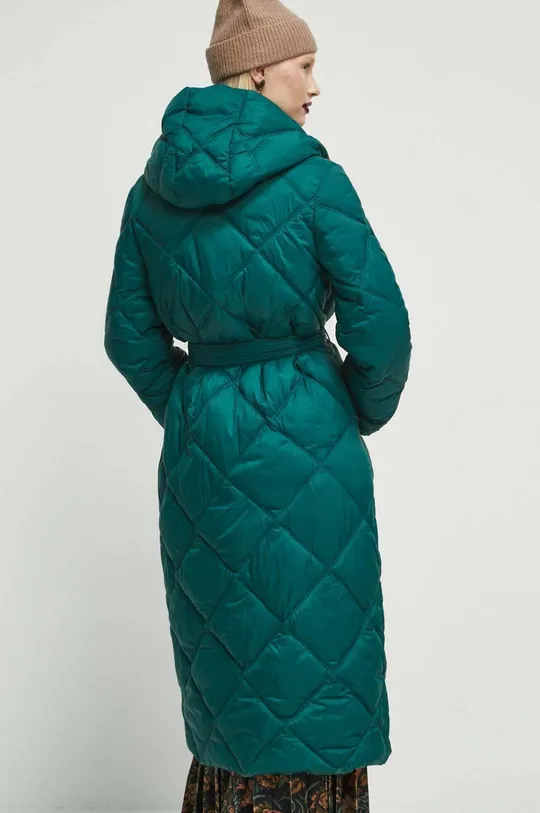 Kabát dámský zateplený zelená barva <p>Hlavní materiál: 100 % Polyamid Podšívka: 100 % Polyester Výplň: 100 % Polyester</p>