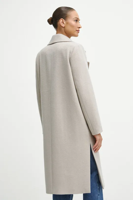 Vlněný kabát béžová barva Hlavní materiál: 50 % Polyester, 50 % Vlna Podšívka: 100 % Polyester