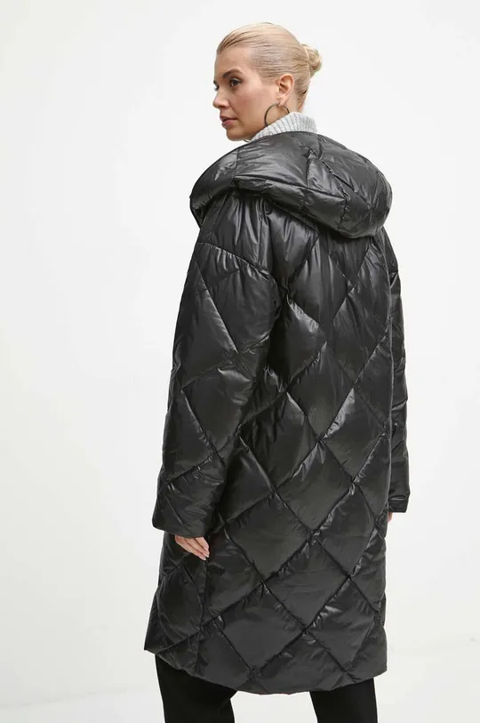 Páperový kabát dámsky čierna farba Doplnkový materiál: 100 % Polyester Hlavný materiál: 100 % Polyester Podšívka: 100 % Polyester Výplň: 50 % Páperie, 50 % Páperie