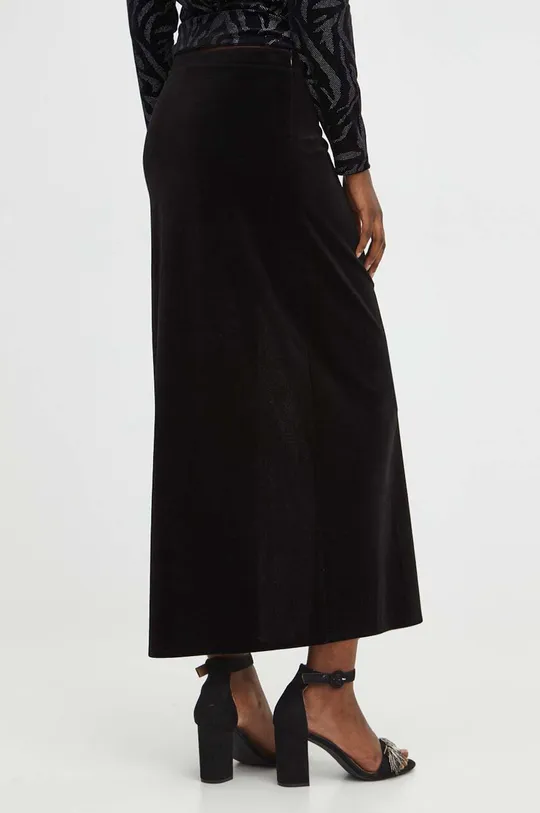 Sukňa dámska čierna farba <p>Hlavný materiál: 95 % Polyester, 5 % Elastan</p>