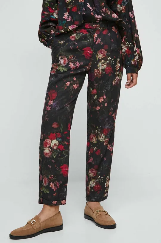 Spodnie damskie w kwiaty kolor multicolor Materiał zasadniczy: 100 % Lyocell, Inne materiały: 100 % Poliester