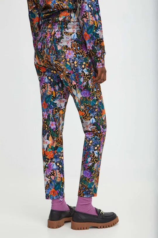 multicolor Spodnie dresowe damskie z kolekcji Medicine x Veronika Blyzniuchenko kolor multicolor