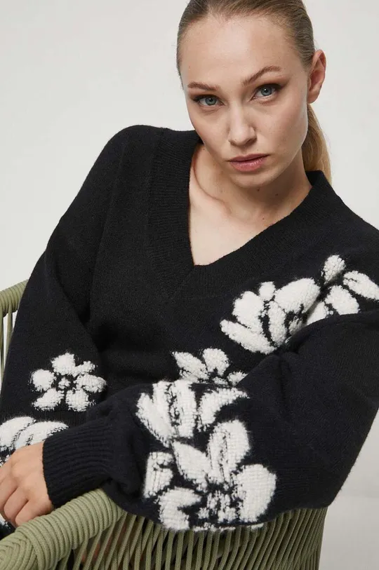 Sweter damski w kwiaty kolor czarny Damski